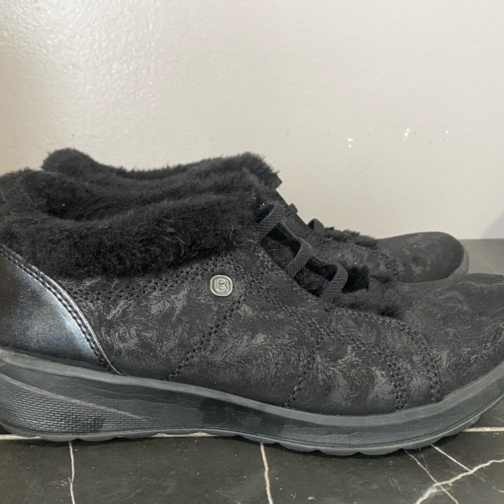 Bzees Black Faux Fur Trim Sneakers